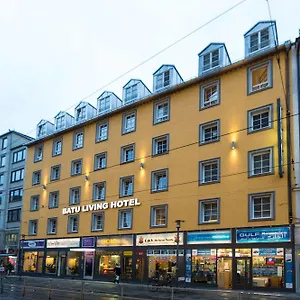Batu 3*, Munich Germany